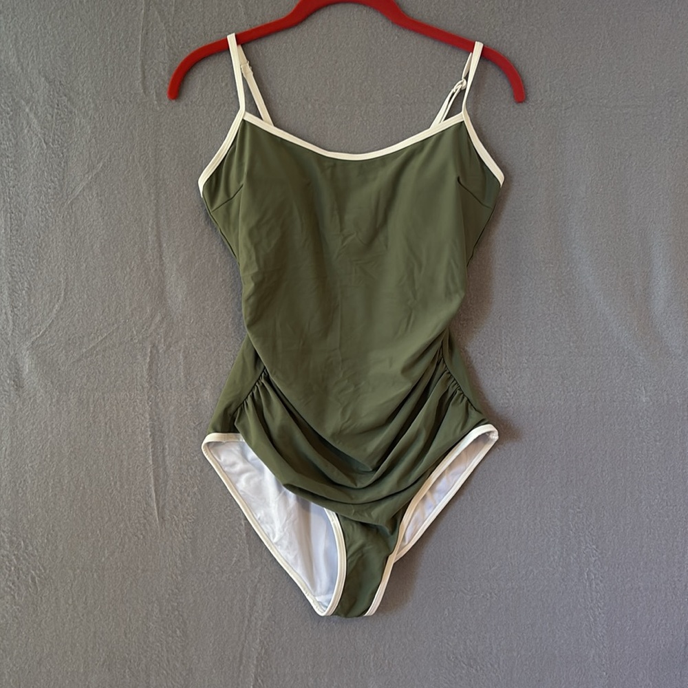 NWT Eomenie Green Padded‎ One-Piece Swimsuit with White Trim Size Medium